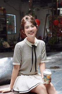 Innocent Girl Portrait: Bright Smile, Gentle Charm | HD Wallpaper-11