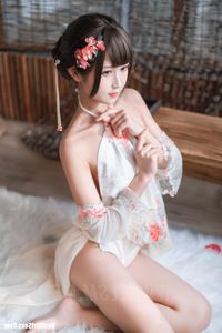 MTYH Vol.230 Charming Girl in Floral Bellyband Top - Beautiful Asian Girl Photo-12