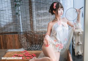 MTYH Vol.230 Charming Girl in Floral Bellyband Top - Beautiful Asian Girl Photo-3