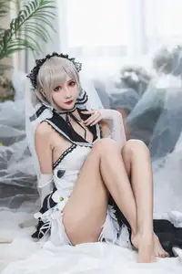 Coser Masaki Ya Qi stuns in Azur Lane Formidable dress a captivating portrayal of elegance and charm-11