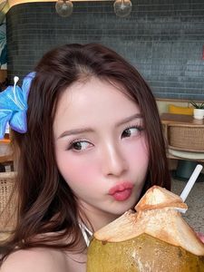 Hot Girl Le Ly Lan Huong: Seductive Beach Style Transformation Captivating All Eyes.-1