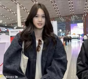 Cayla Zhang Kailin: Christy Chung's Daughter Shakes Up Chinese Showbiz at 15-10