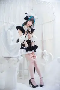 Coser Tomoyo-chan as Azur Lane's Cheshire: Captivating charm and sweet allure.-5
