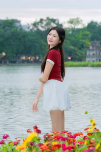 VGU No.42: Discover the Elegant Beauty of a Vietnamese Girl by a Vibrant Flower Lake-0