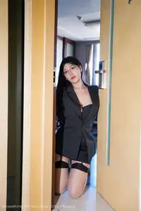 XiuRen No.10487 Mei You: Captivating Black OL Style, Professional Allure-7