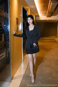 XiuRen No.10487 Mei You: Captivating Black OL Style, Professional Allure-4