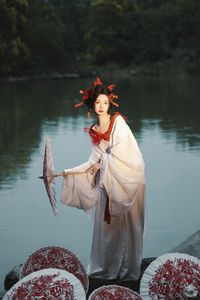 YiTuYu Vol.8303: Shi Mian Mian Bao Xie Captures Traditional Asian Elegance-24
