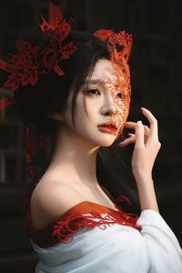 YiTuYu Vol.8303: Shi Mian Mian Bao Xie Captures Traditional Asian Elegance-1