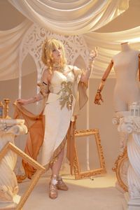 Coser AzuNyan Transforms into a Dreamy Fairy in a Pure White Dress from the June 2025 Collection-24