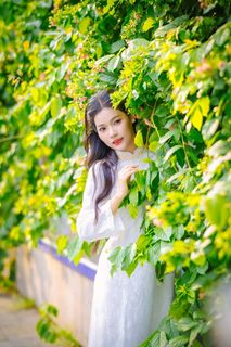 Vietnamese Girl in Traditional White Ao Dai | Graceful Beauty-17