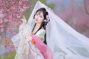 Graceful Hanfu Beauty Amidst Cherry Blossoms - Qi Luo Sheng De Xiao Su Su | YiTuYu Vol.8553-13