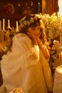 Qiu Qiu in YiTuYu Vol.8546: Dreamy Vintage Serenity Amidst Golden Hour Blooms-10