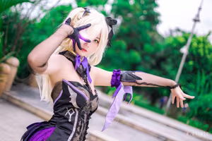 Captivating Fischl Genshin Impact Cosplay: Messie Huang embodies the Prinzessin der Verurteilung with stunning Electro power-2