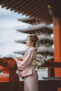 VGU No.83: Radiant Pink Kimono Beauty in Old Japan Street – Experience Traditional Culture-6