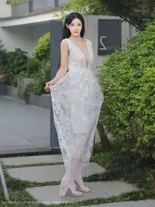 Li Shuang Er No.10661: Ethereal Beauty in a Sexy White Gown-38