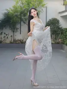 Li Shuang Er No.10661: Ethereal Beauty in a Sexy White Gown-52