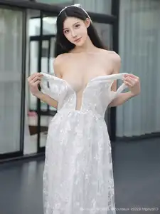 Li Shuang Er No.10661: Ethereal Beauty in a Sexy White Gown-21