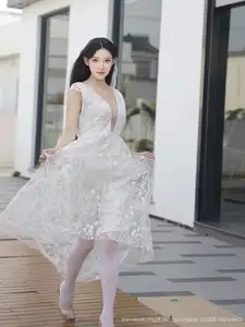 Li Shuang Er No.10661: Ethereal Beauty in a Sexy White Gown-16