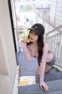 Yu Zi Jiang Fish (No.10542 XiuRen) – Captivating Beauty and Alluring Style-28