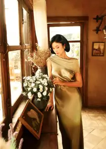 Trinh My Duyen Unveils Breathtaking Bikini Figure After 4 Years: A Social Media Sensation!-8