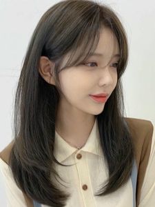 French Bangs Hairstyle Flaw Concealing Enhances Beautiful Girls Elegant Charm-13