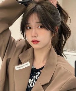 French Bangs Hairstyle Flaw Concealing Enhances Beautiful Girls Elegant Charm-22