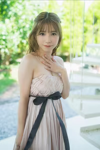 Asaka - FRIDAY Monthly Girl 043: Exclusive Glimpse into Her Never-Before-Seen Photo Collection Part01-18