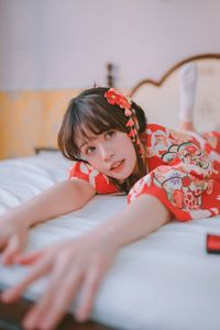 Coser Kanoko Chitanda Elegant Yukata Charm in a Cozy Indoor Setting 0003-9106387162-5