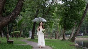 XVG No.9: Long-Haired Muse in a Dreamy Garden Serene and Pure Beauty-4