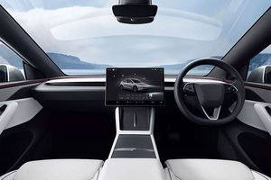 First Look: Tesla Model Y L 2025 in China – Featuring 3 Rows and Advanced EV Tech-3