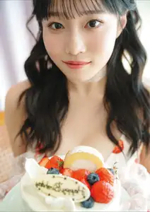 Miyu Kishi: Captivating Charm in DOLCE's "Chicchanai Mon" Digital Photo Book-2