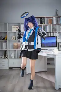 Discover Hayase Yuuka: The Enigmatic & Charismatic Cosplay by Xi Huan Ai Li Ma-5