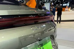 BYD Han L 2026 Debuts: Electric Sedan with Supercar Performance, Attractive Price from Only 725 Million VND!-2